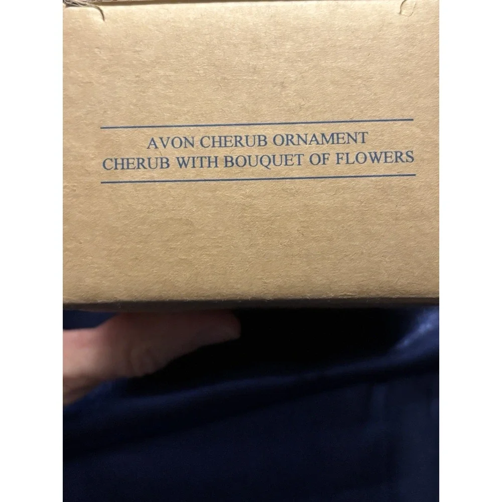 Vintage 1996 Avon Cherub Angel Ornament Bouquet of Flowers Original Box